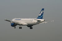 OH-LXA @ EBBR - Flight AY811 is descending to rwy 25L