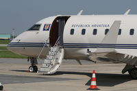 9A-CRO @ EBBR - Waiting for VIP's - by Daniel Vanderauwera