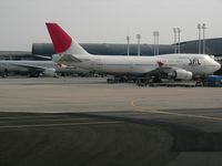 JA8913 @ LFPG - Seen at Roissy CDG - by Erdinç Toklu