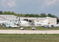 N1180N @ KOSH - Cessna 172S