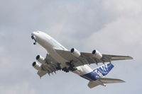 F-WWDD @ KOSH - Airbus A380