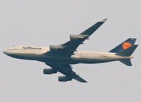 D-ABTD @ KEWR - A sleek German Jumbo climbs out of Newark on its way to Frankfurt. - by Daniel L. Berek