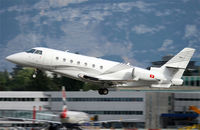 HB-IUT @ LSGG - LSGG - by Nick Dean