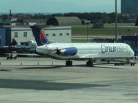 TC-OAU @ LTBA - Seen at Istanbul. Onur Air McDonnell Douglas MD83 - by Erdinç Toklu