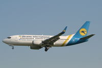 UR-GAH @ EBBR - flight PS901 is descending to rwy 25L - by Daniel Vanderauwera