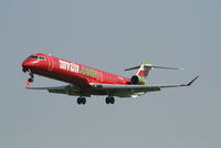 EI-DUU @ EBBR - arrival of flight 8I6400 to rwy 25L