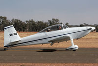 VH-JBE @ YTEM - YTEM - by Nick Dean