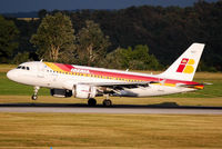EC-HGT @ LOWW - Iberia Airbus A319