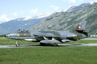 J-4015 @ LSMJ - Photo taken during Wiederholungskurs 1993. This aircraft has the emblem of Fliegerkompanie 9 on the nose. Fl Kp 9 was the Hunter groundcrew unit.