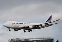 F-GIUA @ EIDW - About to touch down Rwy 28 - by Noel Kearney