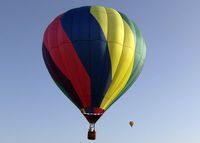 N37053 @ DTN - Red River Balloon Festival. - by paulp