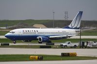 N383UA @ KORD - Boeing 737-300