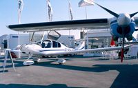 OE-VPC @ LFPB - Diamond (HOAC) DA-40 Diamond Star prototype at the Aerosalon 1999, Paris