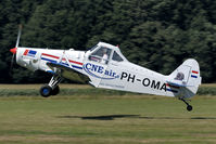 PH-OMA @ EBDT - arrival at Schaffen-Diest.