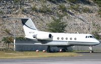 N671LW @ TNCM - Park at the cargo ramp - by Daniel Jef