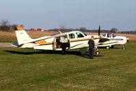 N6679T @ O74 - On the grass ramp at Mount Victory, Ohio - by Bob Simmermon