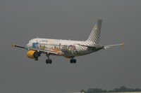 EC-KDH @ EBBR - flight VY5210 is descending to rwy 25L