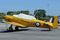 C-FGME @ CYNJ - Seen at its home base. Also wears code YR-I. - by Ray Barber
