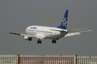 EI-DXO @ EBBR - several seconds before landing on rwy 25L