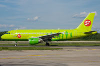 VP-BTU @ UUDD - S7