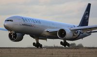F-GZNE @ LFPG - Skyteam colors - by V-FERNANDES (Aviapassion)