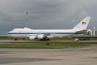 75-0125 @ EBBR - parked on General Aviation apron - by Daniel Vanderauwera