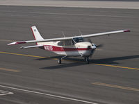 N307CF @ KSMO - N307CF taxiing - by Torsten Hoff
