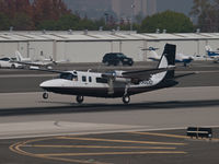 N690DD @ KSMO - N690DD arriving on RWY 21 - by Torsten Hoff