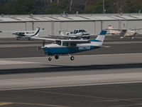 N6779B @ KSMO - N6779B arriving on RWY 21 - by Torsten Hoff