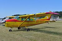 SE-EST @ ESKB - Cessna 205 [205-0364] Barkarby~SE 07/06/2008. Seen at the Annual fly-in. - by Ray Barber