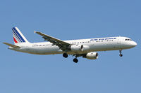 F-GTAI @ EGLL - Short final to 09L at Heathrow. - by MikeP