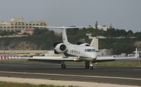 N995GG @ TNCM - just landed at tncm