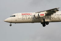 HB-IYU @ EBBR - flight LX778 is descending to rwy 25L
