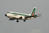EI-DFL @ EBBR - arrival of flight XM5984 to rwy 25L