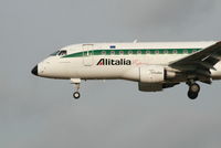 EI-DFL @ EBBR - descending to rwy 25L