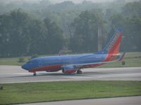 N453WN @ KCMH - Morning fog