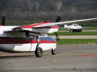 N127KH @ KLUK - Running up as N425JA taxies past