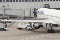 N16065 @ DUS - Delta Air Lines Boeing 767-332(ER)