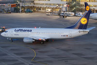 D-ABEP @ DUS - Lufthansa Boeing 737-330