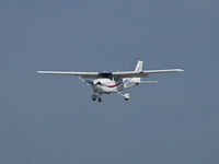 N2447B @ KSMO - N2447B arriving on RWY 21 - by Torsten Hoff