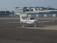 N224TG @ KSMO - N224TG taxiing - by Torsten Hoff