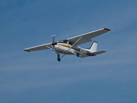 N739TD @ KSMO - N739TD arriving on RWY 21 - by Torsten Hoff