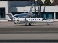 N864KB @ KSMO - N864KB taxiing - by Torsten Hoff