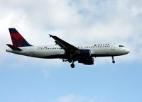 N375NC @ DTW - Delta A320 - by Florida Metal