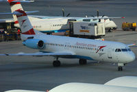 OE-LVL @ VIE - Austrian arrows Fokker 100 - by Chris J