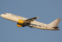 EC-KDT @ VIE - Vueling Airbus A320-216