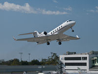 N486QS @ KSMO - N486QS departing from RWY 03 - by Torsten Hoff