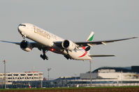 A6-ECD @ LOWW - Emirates Boeing 777-36NER, c/n: 32795