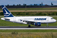 YR-ASC @ VIE - Tarom
