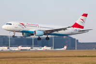 OE-LBT @ LOWW - AUSTRIAN AIRLINES - by Delta Kilo